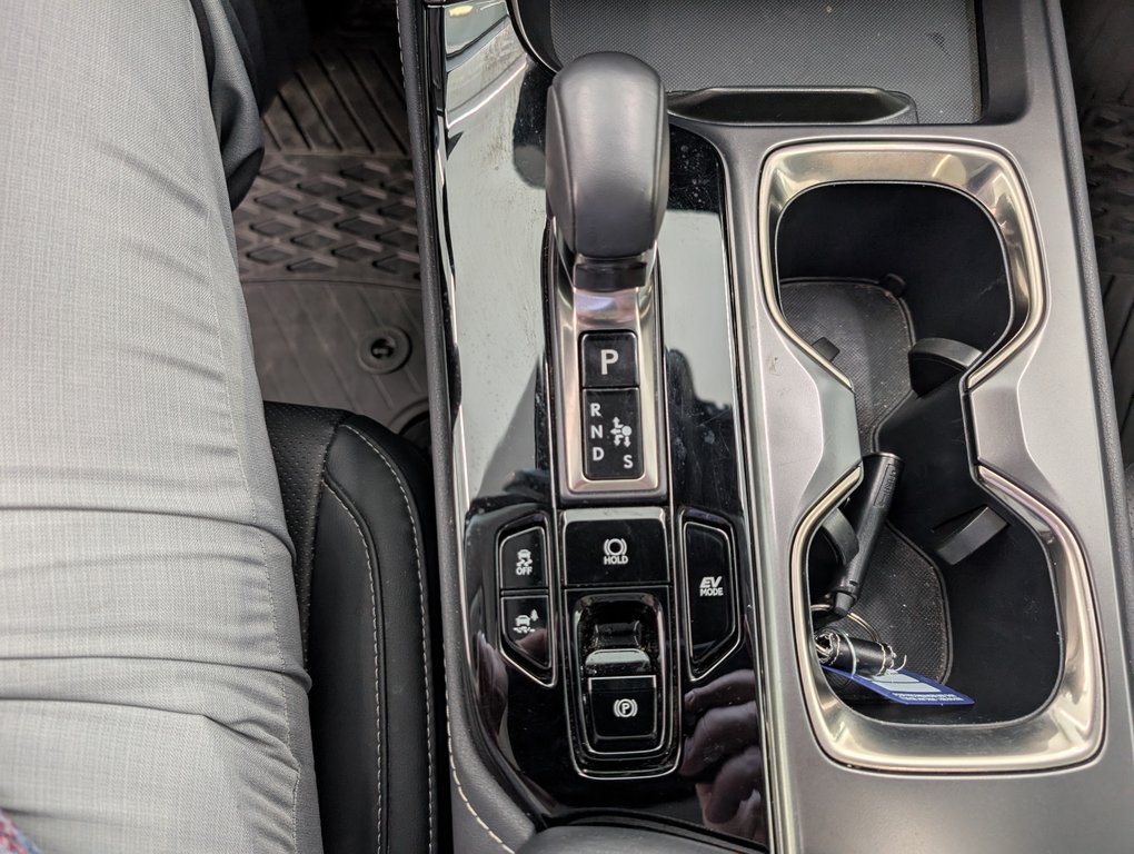 2024 Lexus NX 350h PREMIUM, in Magog, Quebec - 19 - w1024h768px