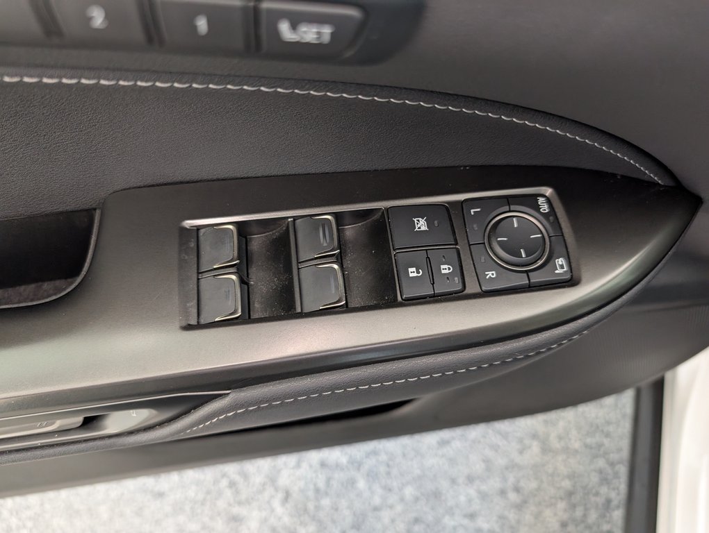 2024 Lexus NX 350h PREMIUM, in Magog, Quebec - 16 - w1024h768px
