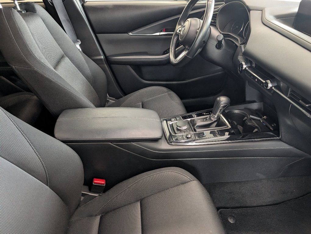 2023 Mazda CX-30 GS AWD in Magog, Quebec - 8 - w1024h768px