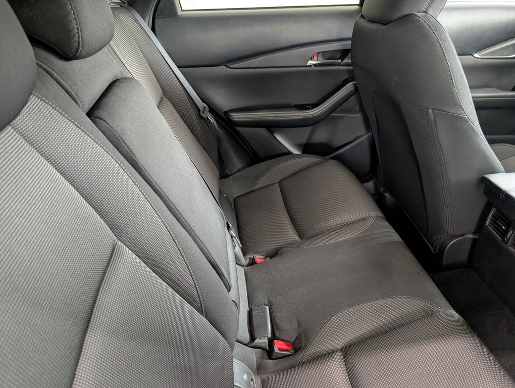 2023 Mazda CX-30 GS AWD in Magog, Quebec - 8 - w1024h768px