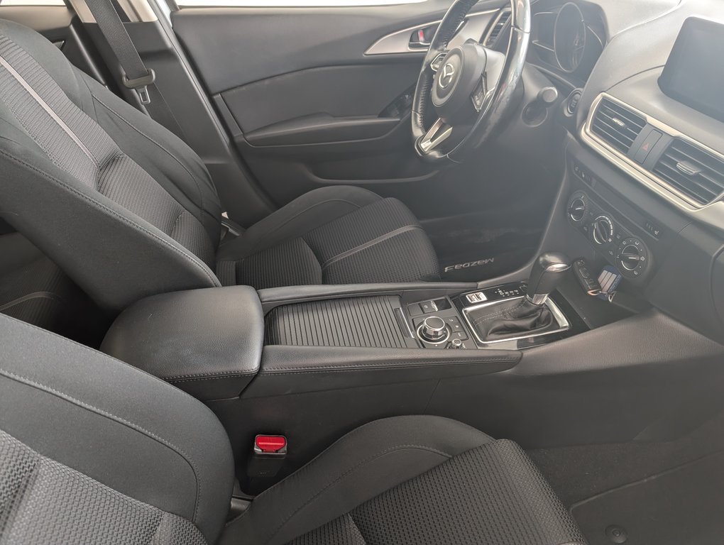Mazda 3 GS, AUTOMATIQUE, 2017 à Magog, Québec - 8 - w1024h768px