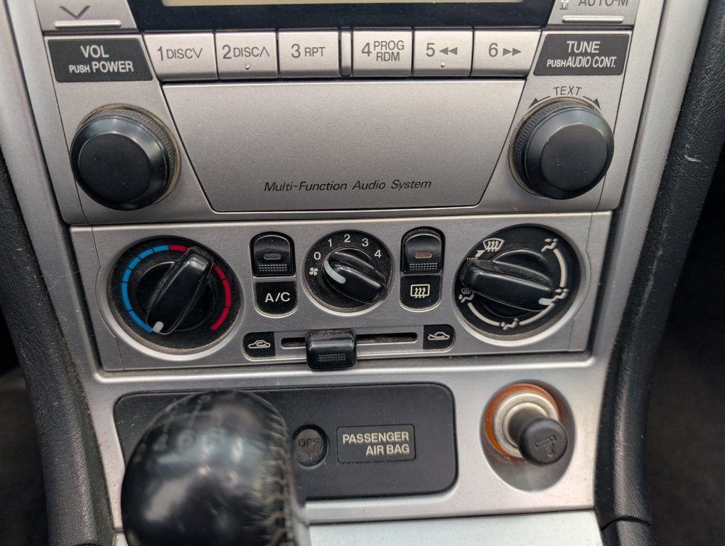Mazda MX-5 Miata CONVERTIBLE, CUIR, 2004 à Magog, Québec - 15 - w1024h768px