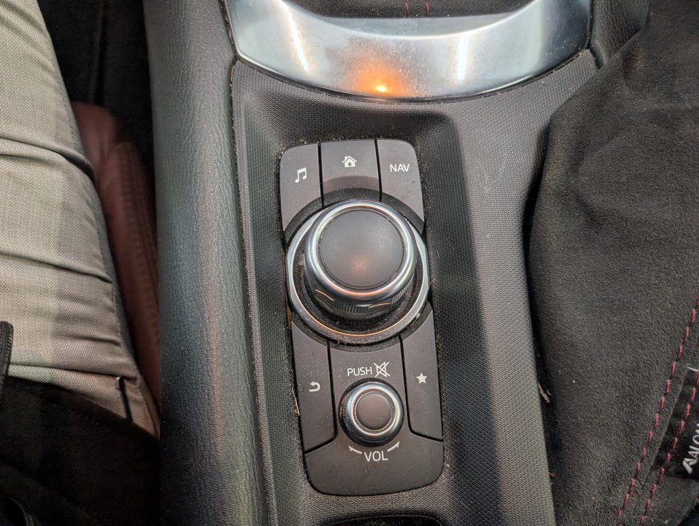 2019 Mazda MX-5 RF GT in Magog, Quebec - 12 - w1024h768px