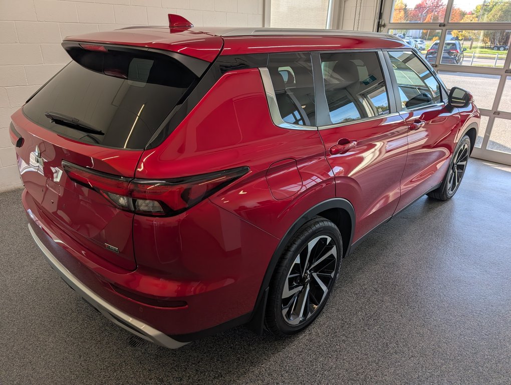 Mitsubishi Outlander SEL AWD, GARANTIE JUSQU EN 2026 2022 à Magog, Québec - 3 - w1024h768px