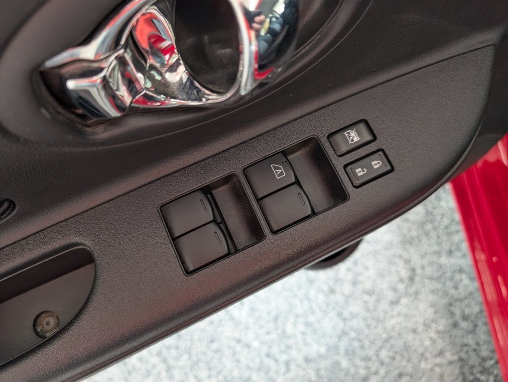 2015 Nissan Micra SV, A/C, in Magog, Quebec - 11 - w1024h768px