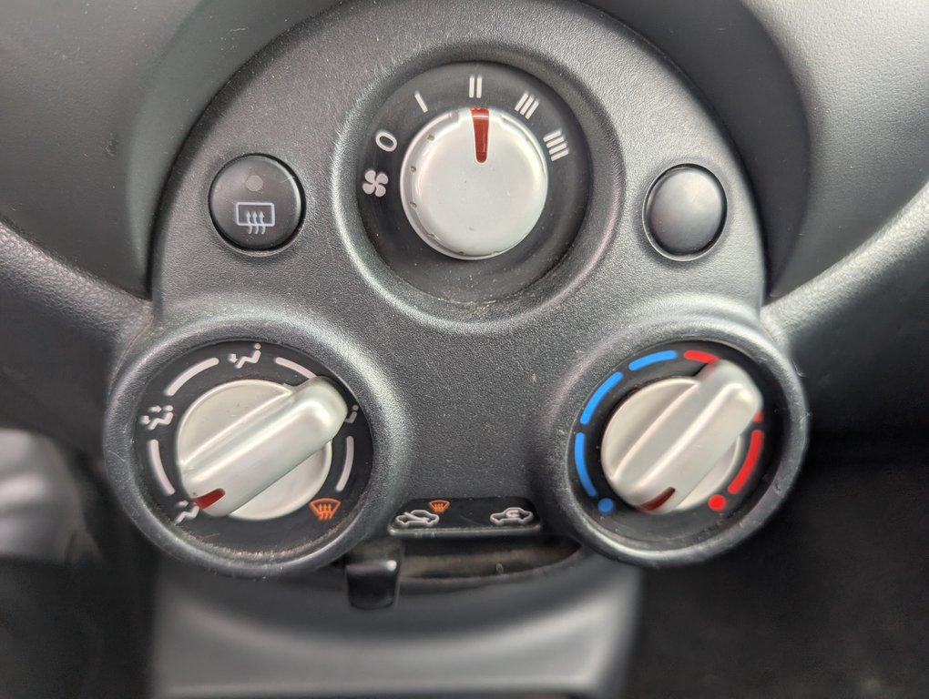 2015 Nissan Micra S, in Magog, Quebec - 10 - w1024h768px