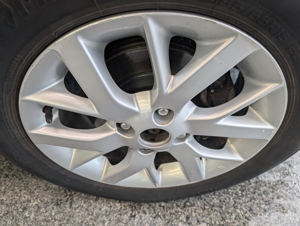 2016 Nissan Micra S, AUTOMATIQUE, A/C, in Magog, Quebec - 23 - w1024h768px