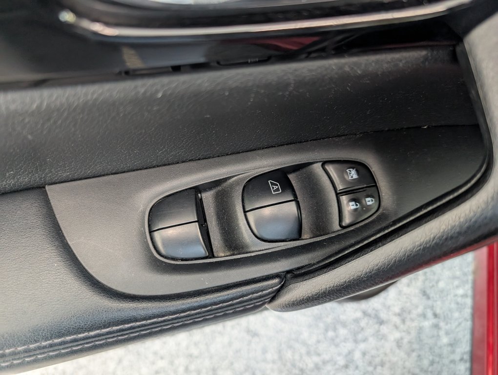 2019 Nissan Qashqai SL AWD in Magog, Quebec - 15 - w1024h768px