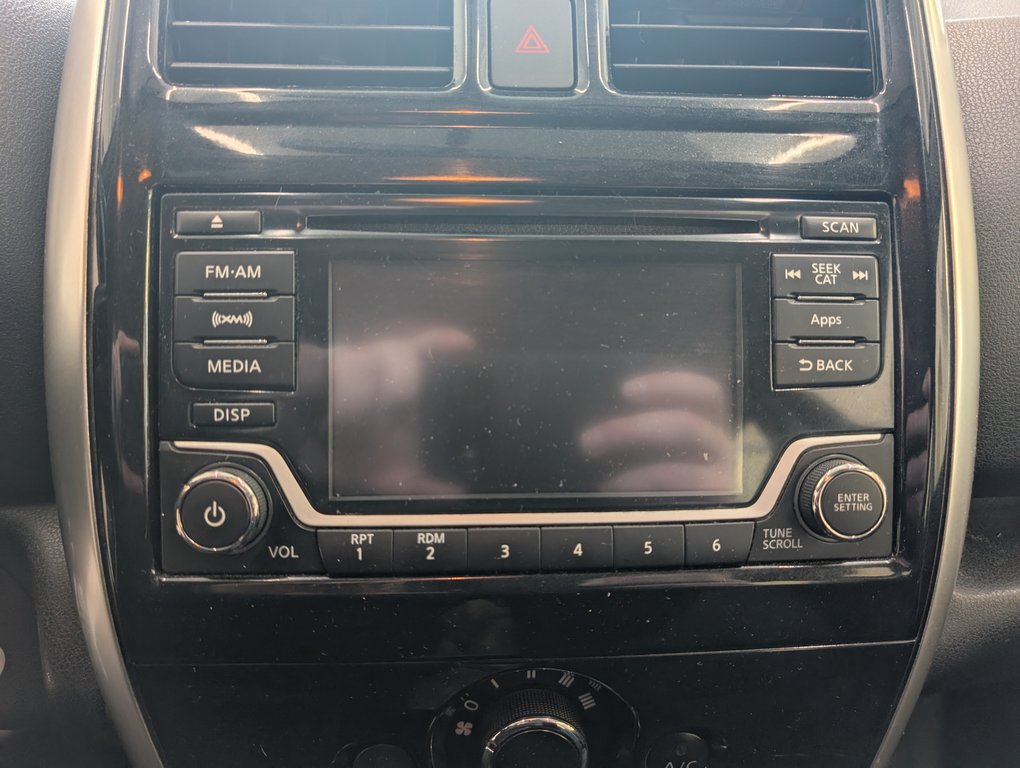 2016 Nissan Versa Note SV in Magog, Quebec - 16 - w1024h768px