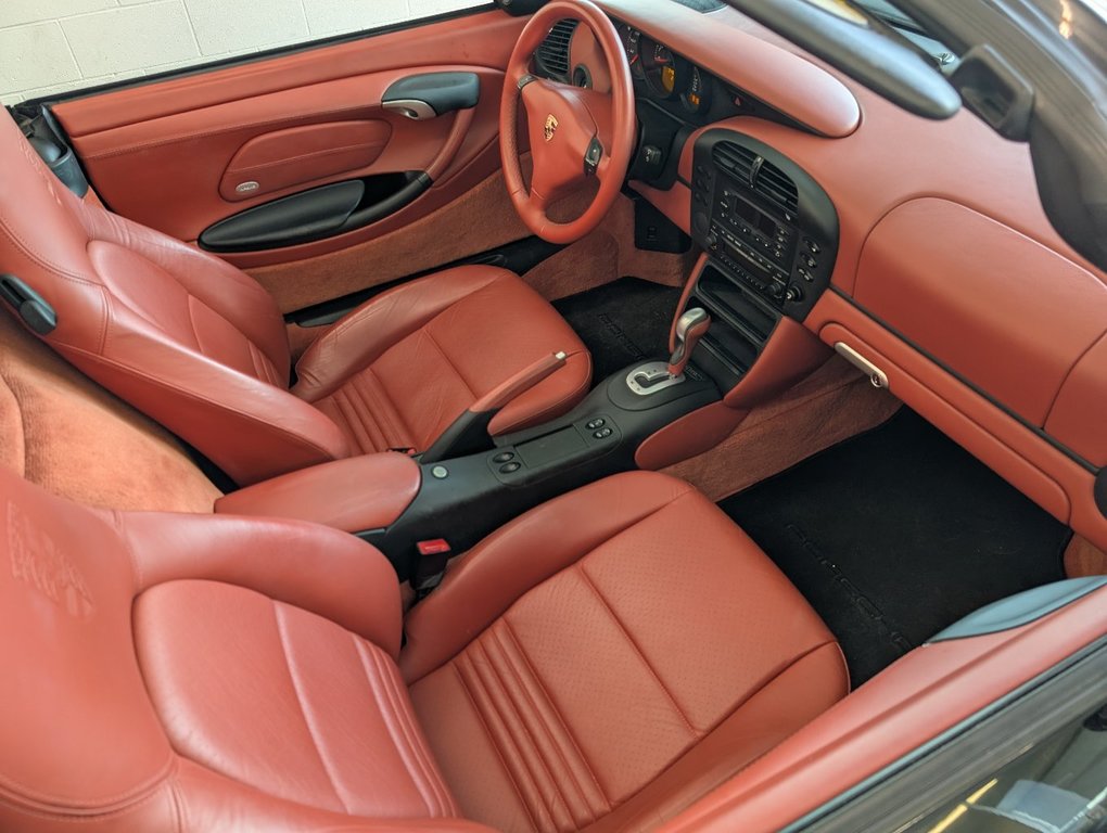 Porsche Boxster CUIR ROUGE, AUTOMATIQUE, 2004 à Magog, Québec - 10 - w1024h768px