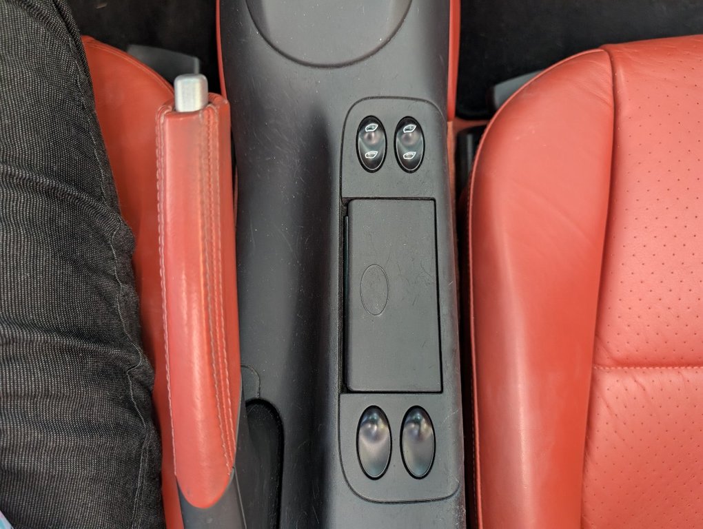 Porsche Boxster CUIR ROUGE, AUTOMATIQUE, 2004 à Magog, Québec - 15 - w1024h768px