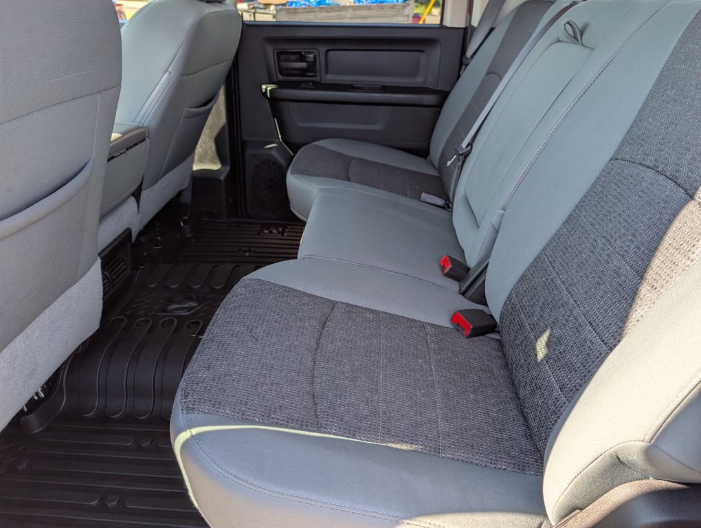 2020 Ram 1500 Classic Express in Magog, Quebec - 13 - w1024h768px