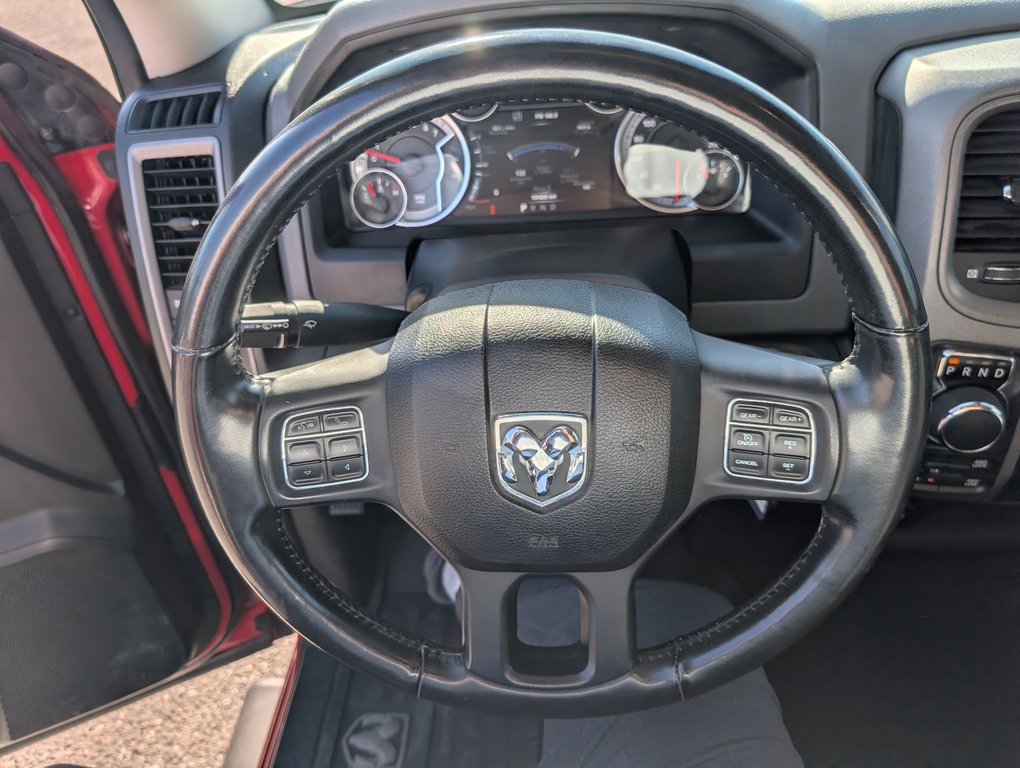 2020 Ram 1500 Classic Express in Magog, Quebec - 18 - w1024h768px
