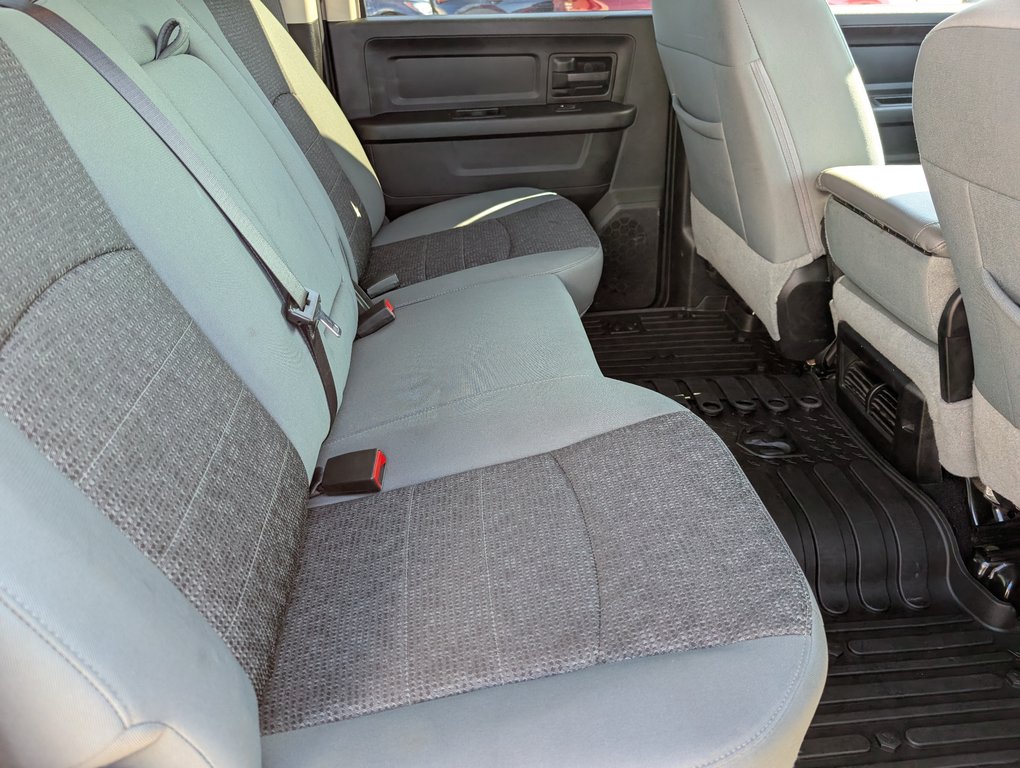 2020 Ram 1500 Classic Express in Magog, Quebec - 10 - w1024h768px