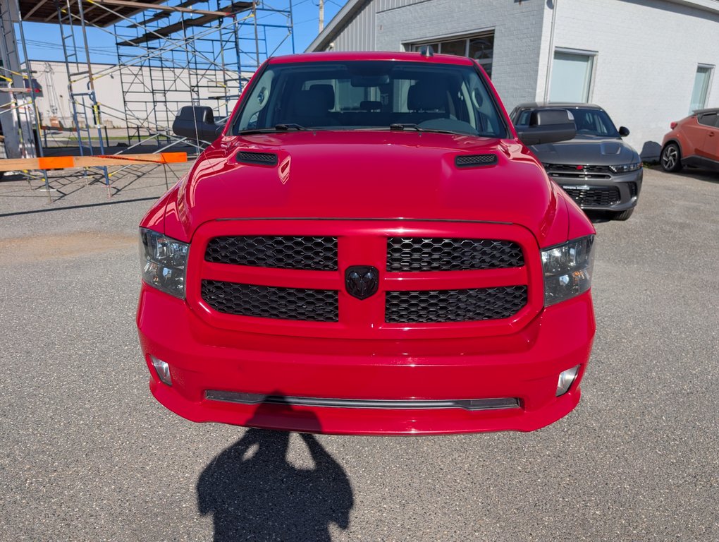 2020 Ram 1500 Classic Express in Magog, Quebec - 8 - w1024h768px