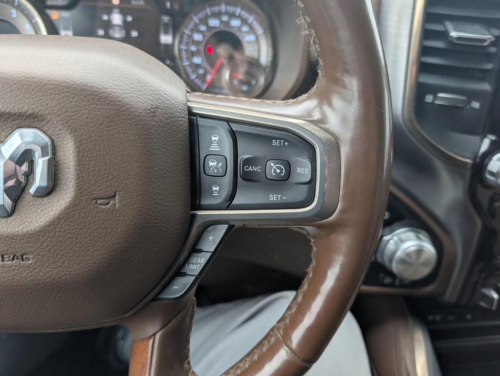 2019 Ram 1500 Laramie Longhorn in Magog, Quebec - 24 - w1024h768px