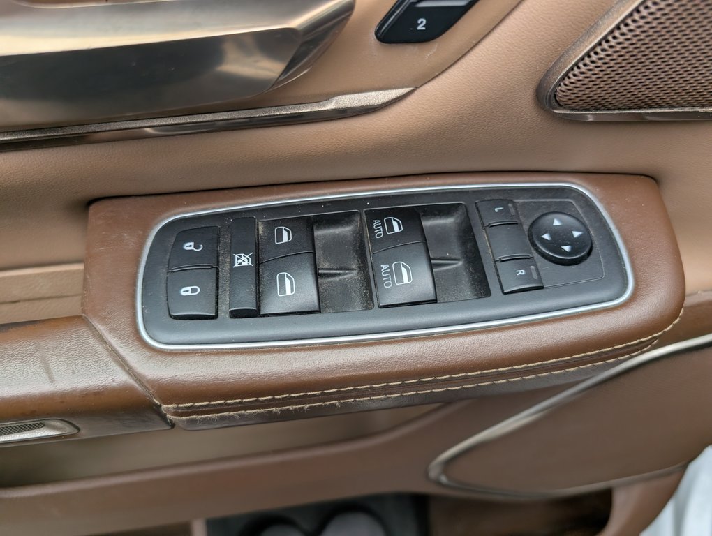 2019 Ram 1500 Laramie Longhorn in Magog, Quebec - 16 - w1024h768px