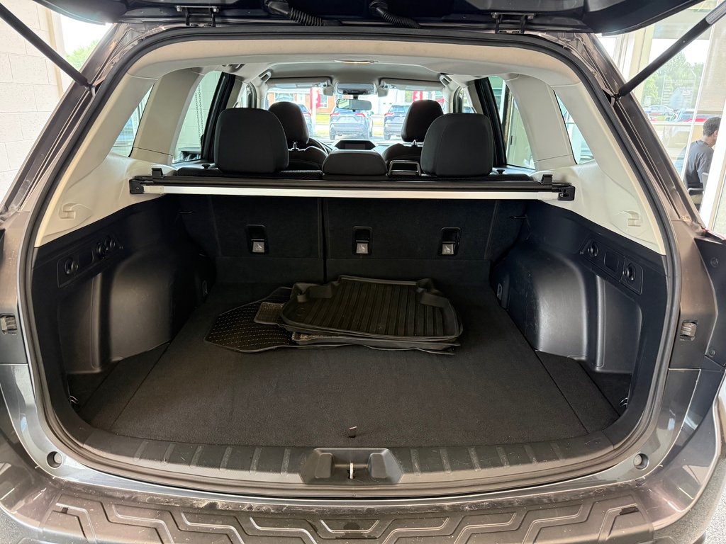 2020 Subaru Forester Convenience in Magog, Quebec - 9 - w1024h768px