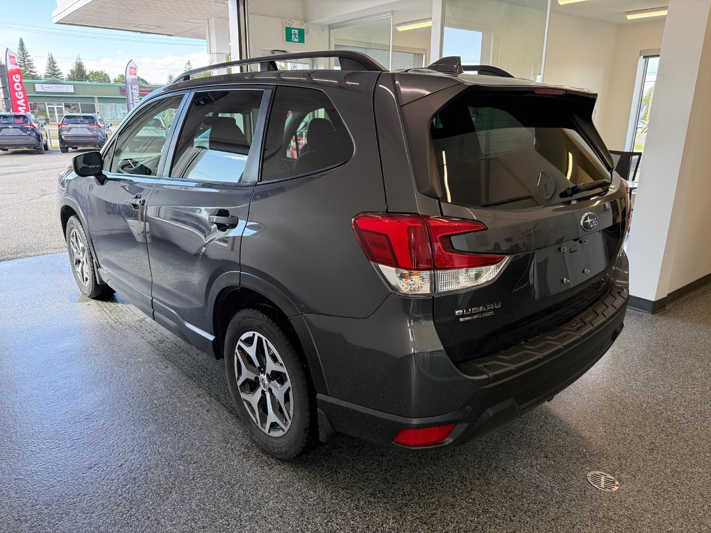 2020 Subaru Forester Convenience in Magog, Quebec - 4 - w1024h768px
