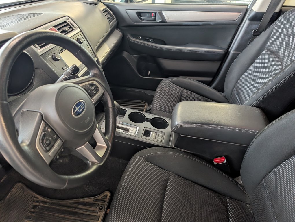 2016 Subaru Outback 2.5i in Magog, Quebec - 10 - w1024h768px
