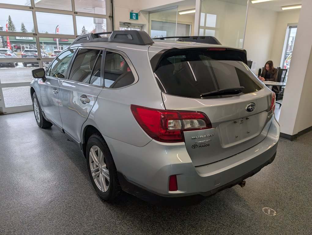 2016 Subaru Outback 2.5i in Magog, Quebec - 5 - w1024h768px