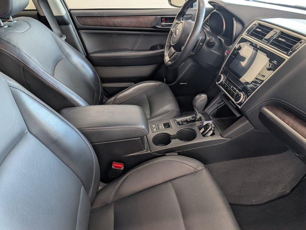 2018 Subaru Outback Limited AWD, in Magog, Quebec - 8 - w1024h768px