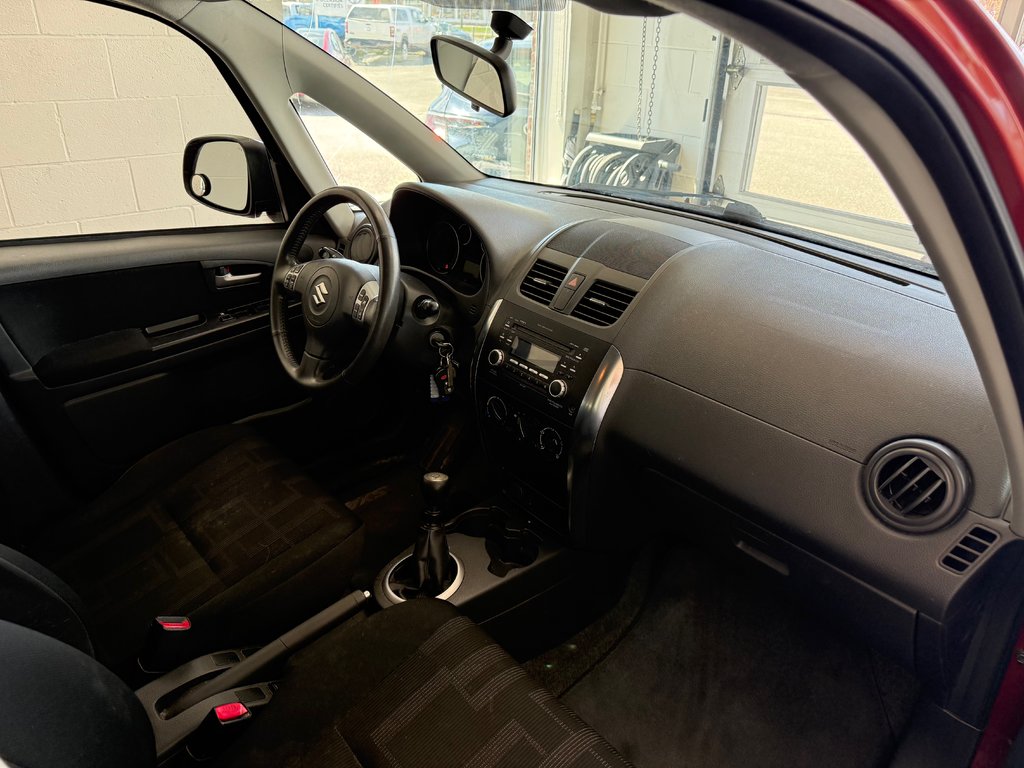 2010 Suzuki SX4 Hatchback JX AWD in Magog, Quebec - 8 - w1024h768px