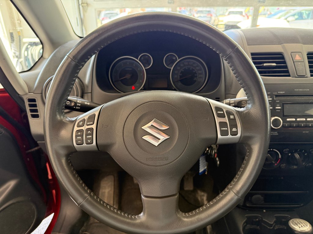 2010 Suzuki SX4 Hatchback JX AWD in Magog, Quebec - 11 - w1024h768px