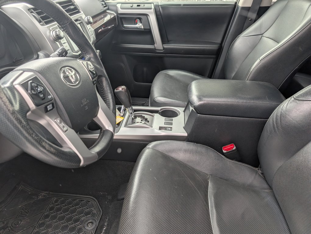 Toyota 4Runner LIMITED AWD 7 PASSAGERS, 2015 à Magog, Québec - 15 - w1024h768px