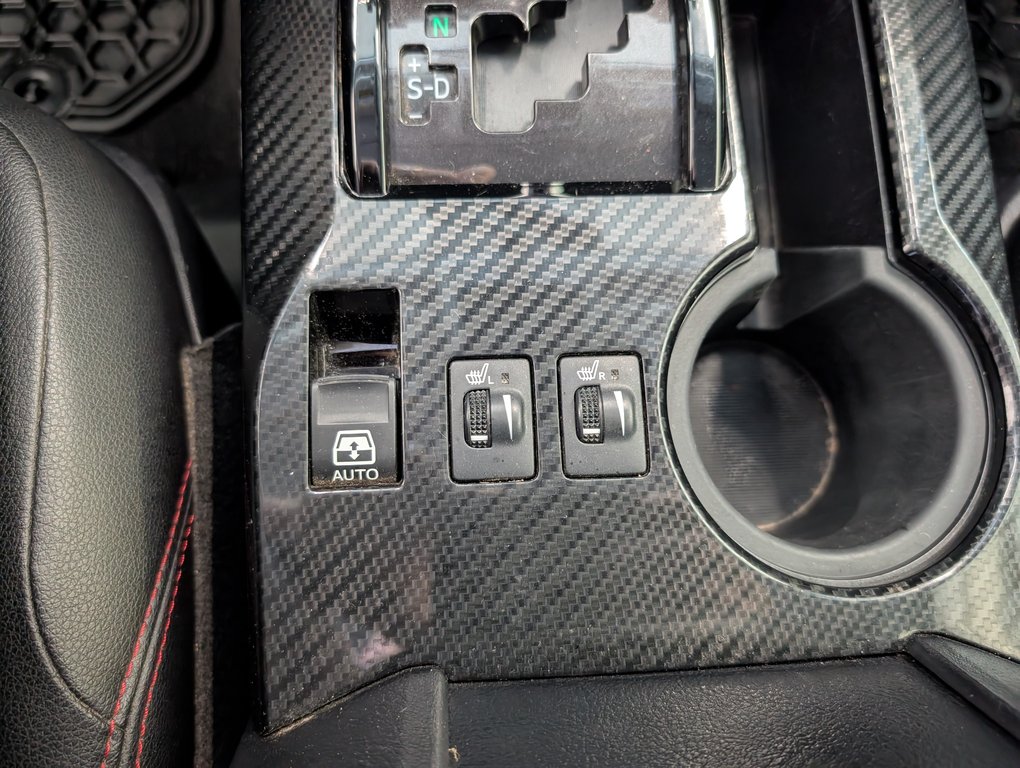 2017 Toyota 4Runner V6 4X4, CUIR, in Magog, Quebec - 18 - w1024h768px