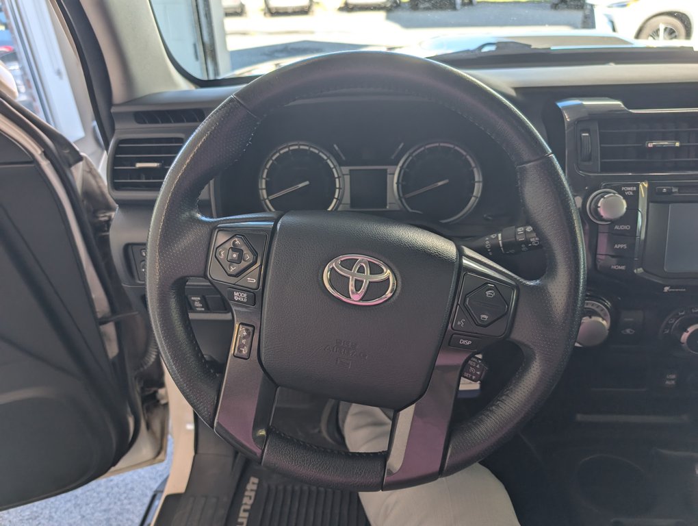 2018 Toyota 4Runner TRD PRO  4X4 in Magog, Quebec - 16 - w1024h768px