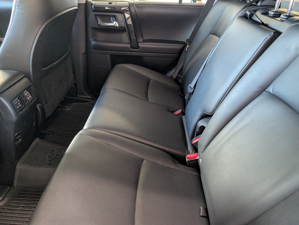 2018 Toyota 4Runner TRD PRO  4X4 in Magog, Quebec - 11 - w1024h768px