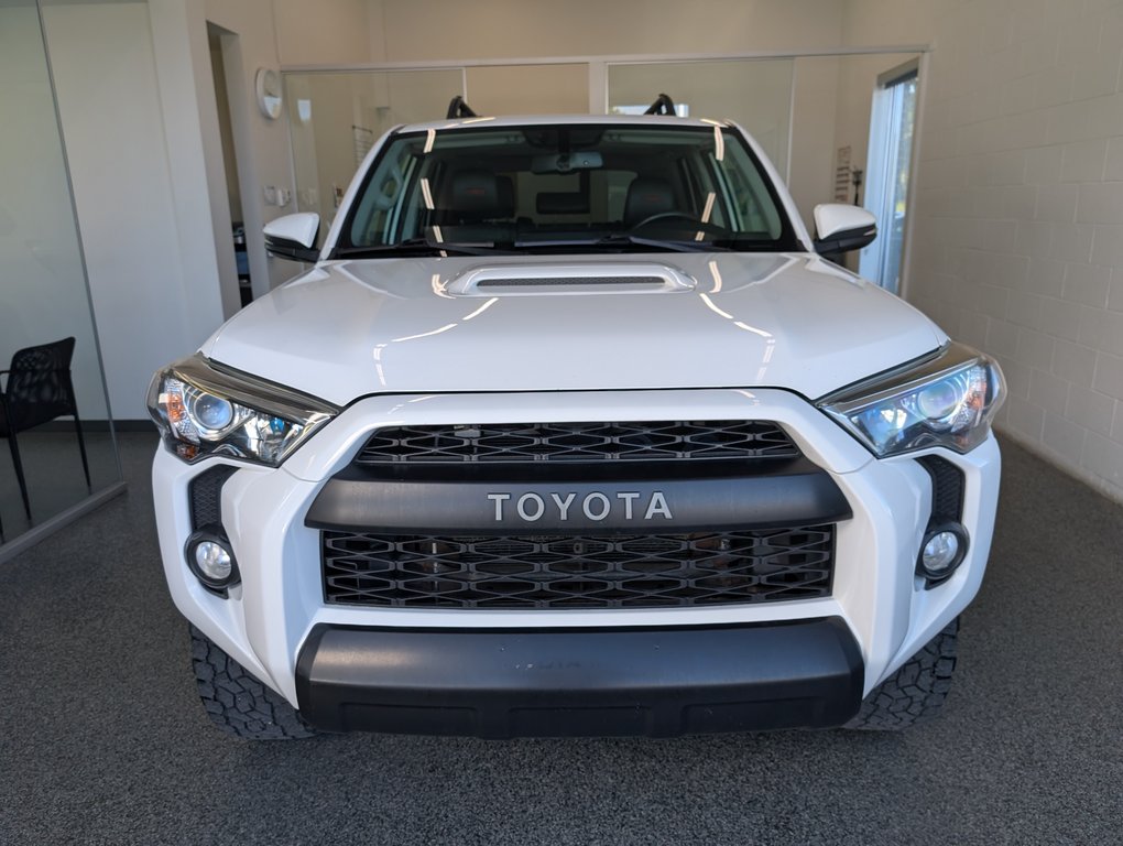 2018 Toyota 4Runner TRD PRO  4X4 in Magog, Quebec - 5 - w1024h768px