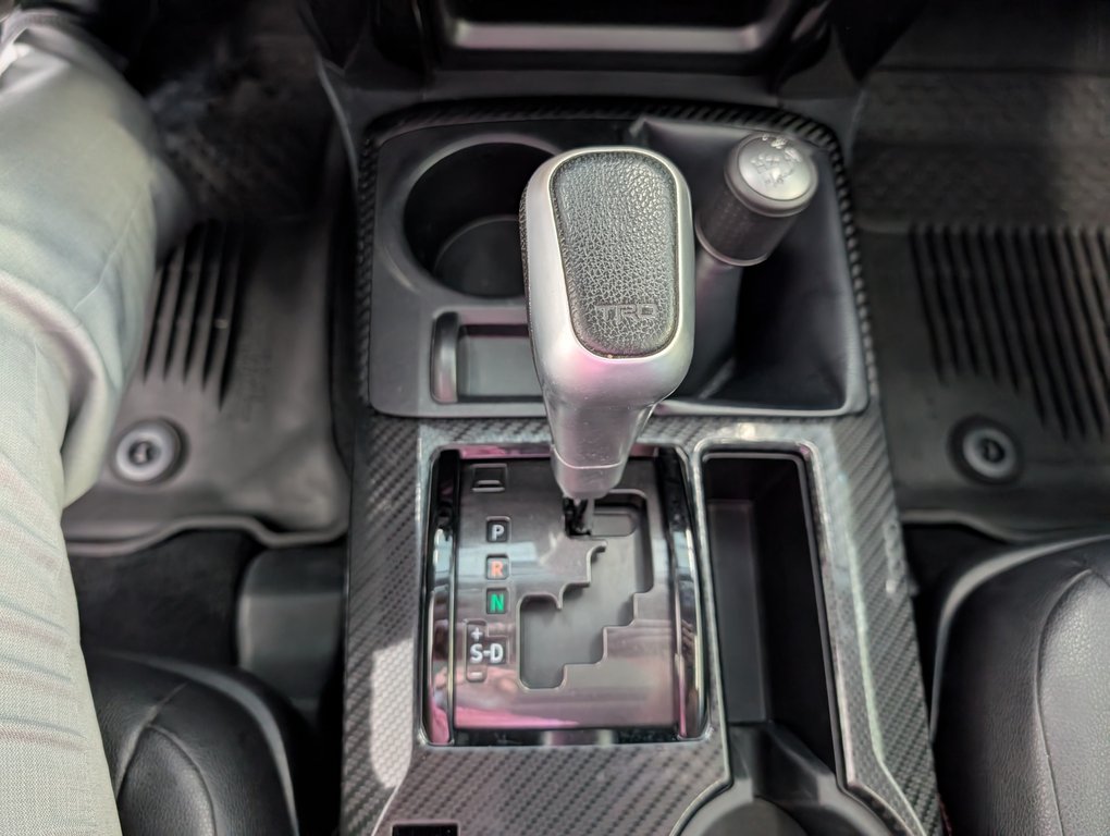 2018 Toyota 4Runner TRD PRO  4X4 in Magog, Quebec - 18 - w1024h768px