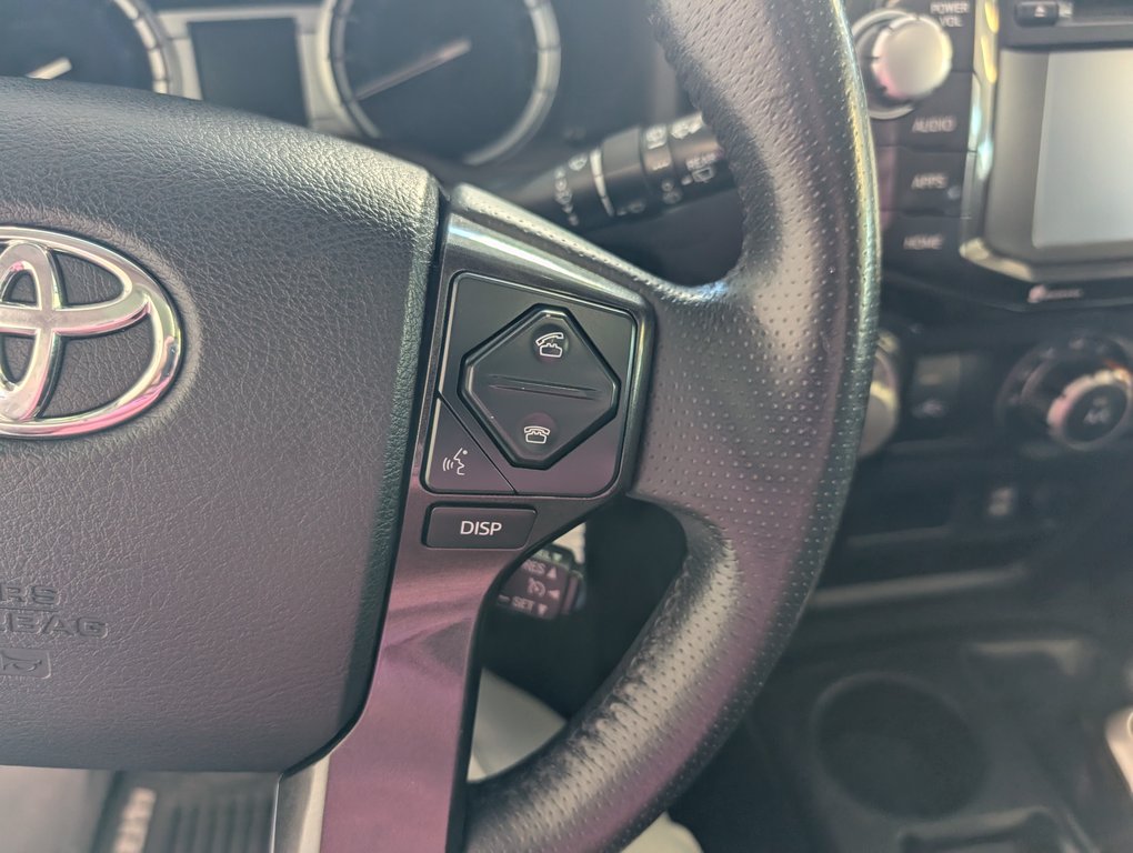 2018 Toyota 4Runner TRD PRO  4X4 in Magog, Quebec - 22 - w1024h768px