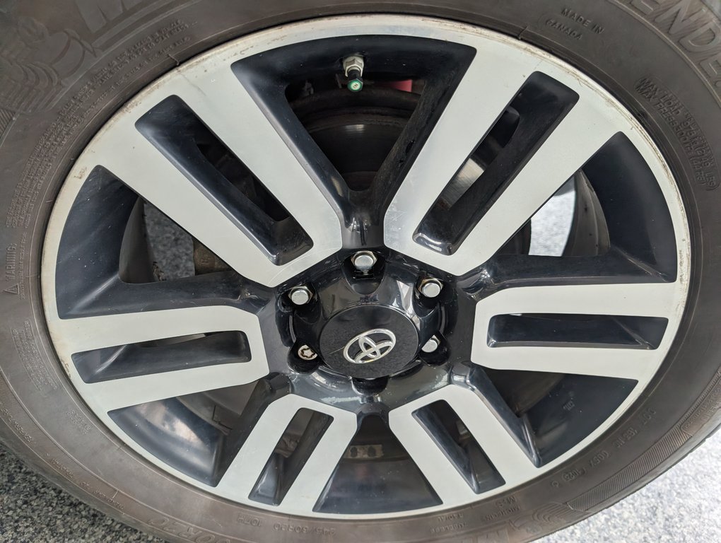 2018 Toyota 4Runner LIMITED AWD in Magog, Quebec - 29 - w1024h768px