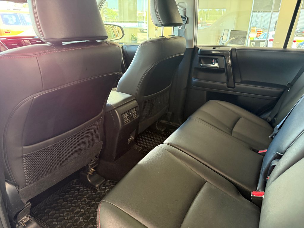 2020 Toyota 4Runner TRD OFF ROAD 4X4, in Magog, Quebec - 11 - w1024h768px