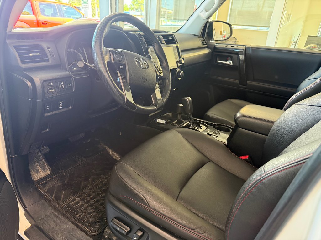2020 Toyota 4Runner TRD OFF ROAD 4X4, in Magog, Quebec - 12 - w1024h768px