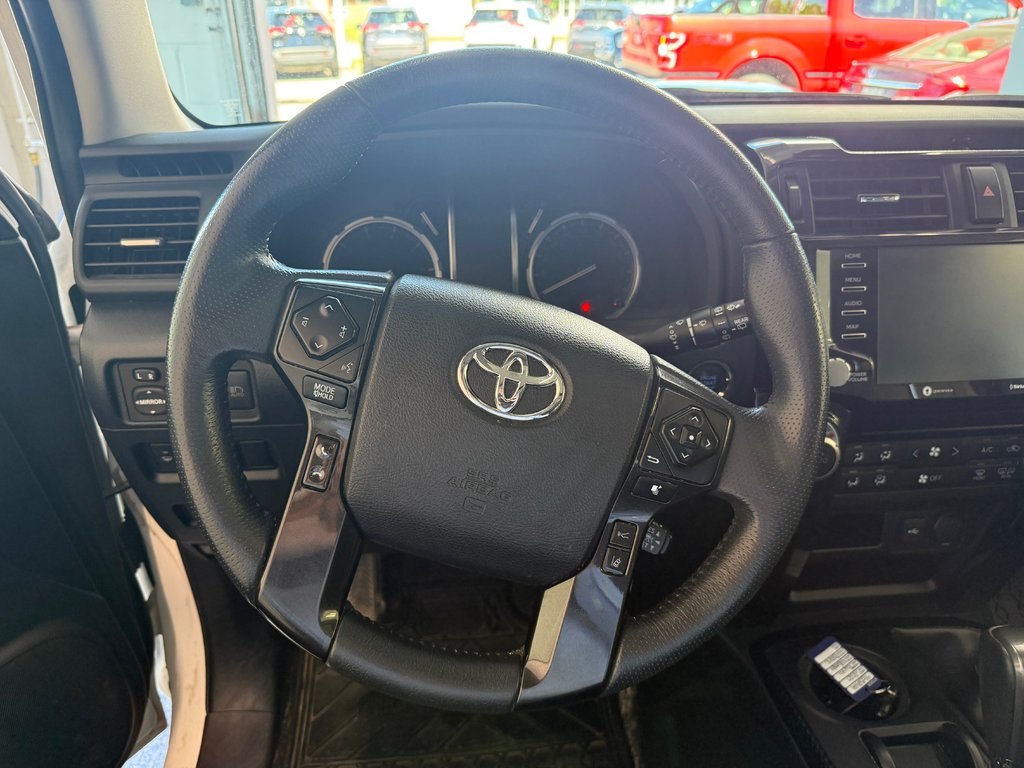 2020 Toyota 4Runner TRD OFF ROAD 4X4, in Magog, Quebec - 14 - w1024h768px