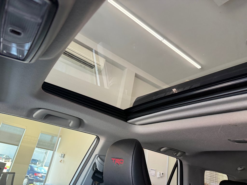 2020 Toyota 4Runner TRD OFF ROAD 4X4, in Magog, Quebec - 19 - w1024h768px