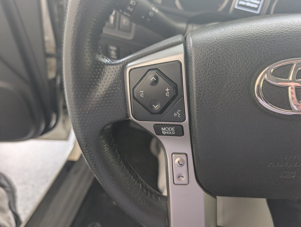 2021 Toyota 4Runner LIMITED AWD, in Magog, Quebec - 18 - w1024h768px