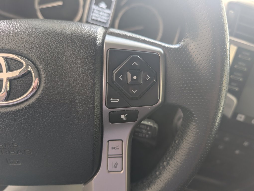 2021 Toyota 4Runner LIMITED AWD, in Magog, Quebec - 19 - w1024h768px
