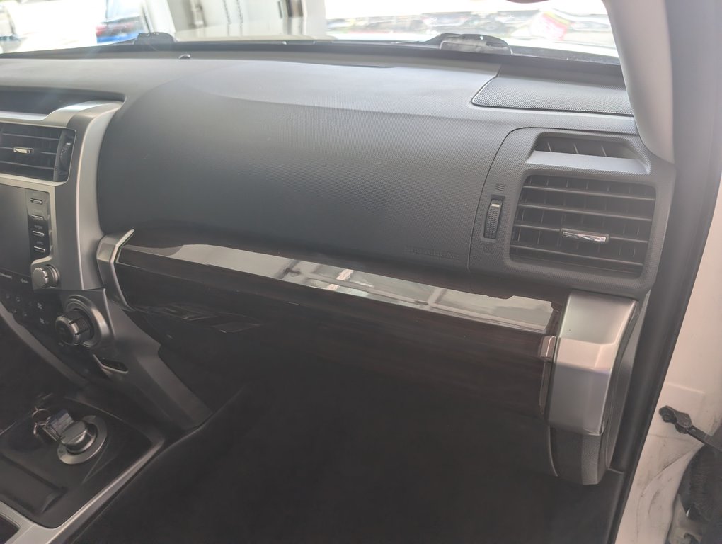 2021 Toyota 4Runner LIMITED AWD, in Magog, Quebec - 7 - w1024h768px