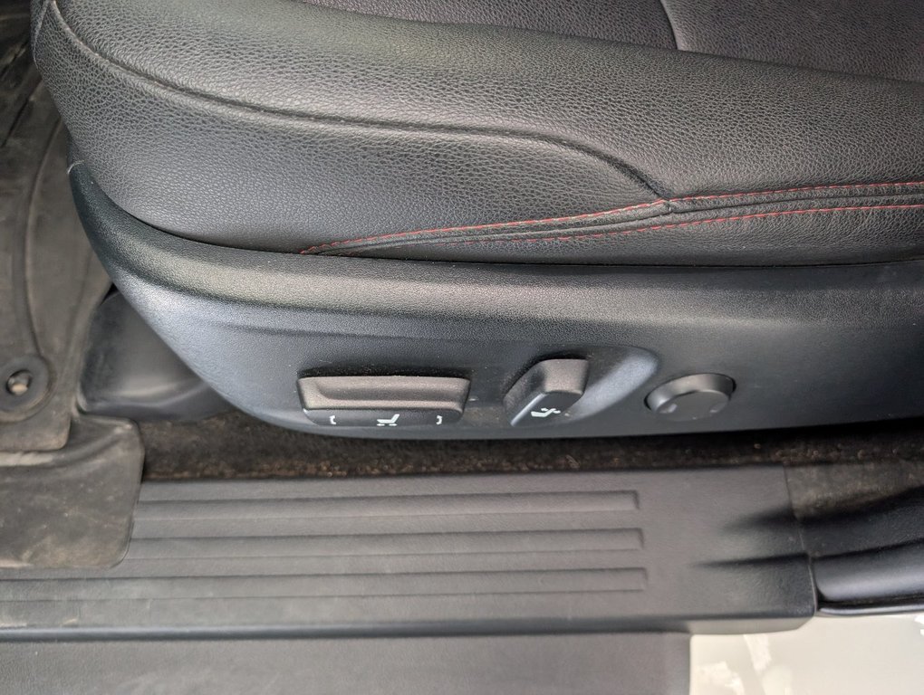 2022 Toyota 4Runner TRD OFF ROAD, 4X4, in Magog, Quebec - 16 - w1024h768px