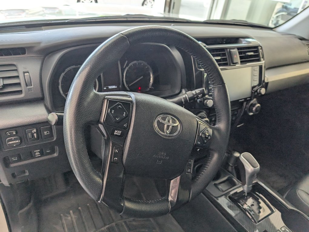 2022 Toyota 4Runner TRD OFF ROAD, 4X4, in Magog, Quebec - 14 - w1024h768px