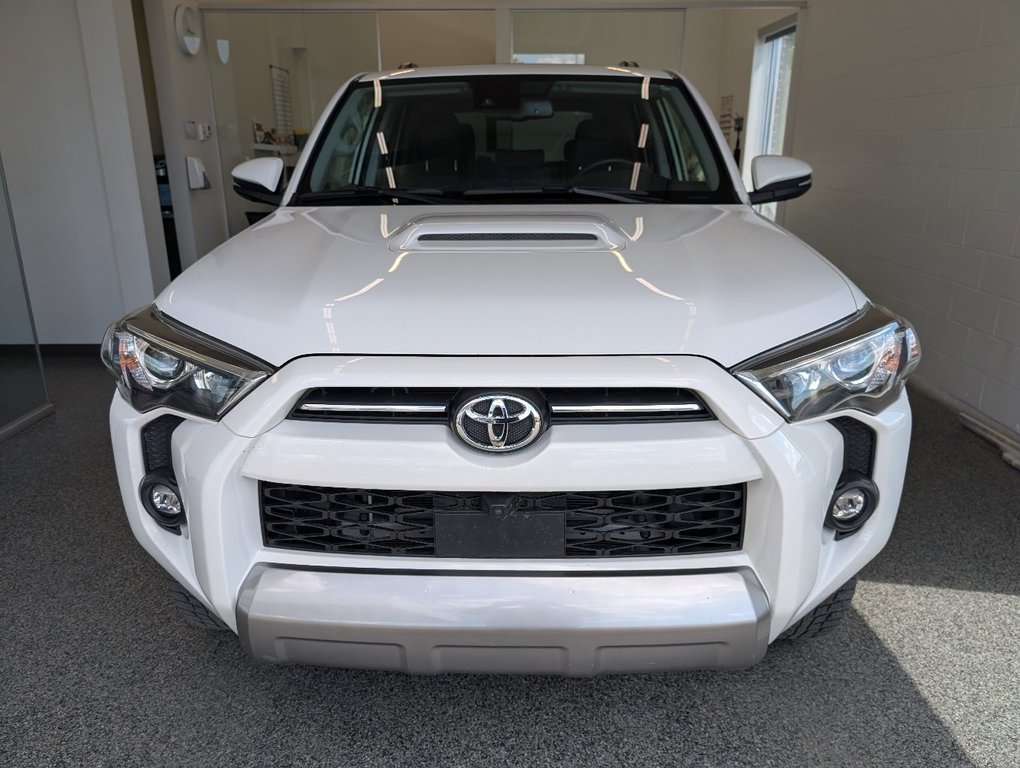 2022 Toyota 4Runner TRD OFF ROAD, 4X4, in Magog, Quebec - 6 - w1024h768px