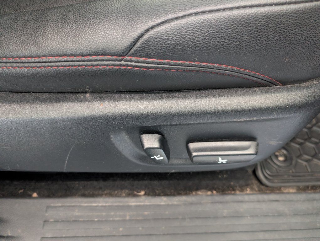 2022 Toyota 4Runner TRD OFF ROAD AWD, in Magog, Quebec - 11 - w1024h768px