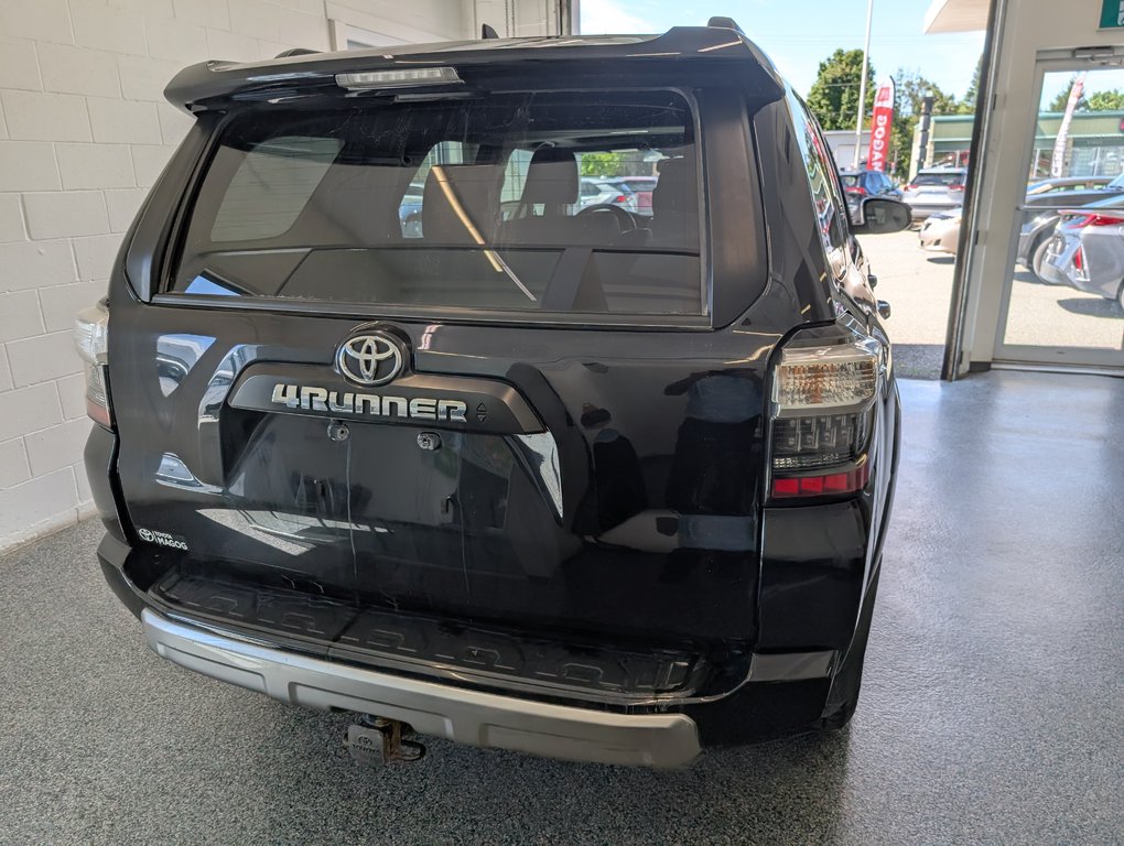2022 Toyota 4Runner TRD OFF ROAD AWD, in Magog, Quebec - 4 - w1024h768px