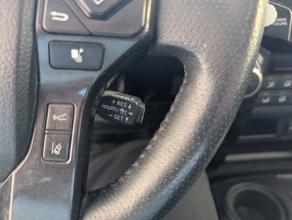 2022 Toyota 4Runner TRD OFF ROAD AWD, in Magog, Quebec - 23 - w1024h768px