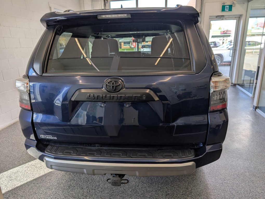 Toyota 4Runner TRD OFF ROAD, 4X4, 2022 à Magog, Québec - 4 - w1024h768px